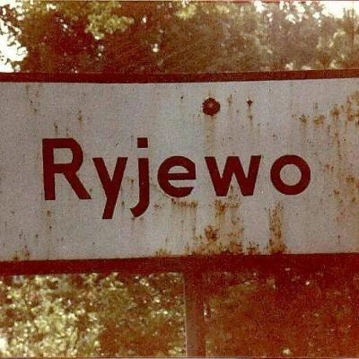 Ryjewo gibt es doch - das Ortseingangsschild